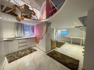 AB N105 Nile Building Duplex Studio - 3