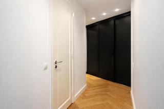 High-End 2BR, Ambassador building, Lift, Skyline view - 8