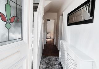 Cosy 2BR House on Quiet Street nr City Hospital - 9