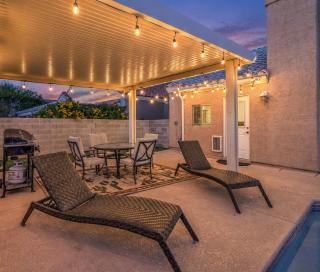 ψ Desert Nights, a heated pool and spa retreat, 15 Minutes to Las Vegas Strip - 5