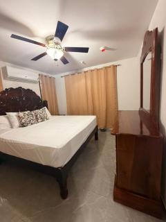 Royal's 2 Bedroom suite - 1