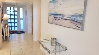 Beachplace Ten 402 - 9