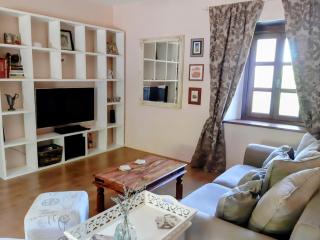 Panoramic Stone Villa - Slow Living in the Piedmontese Hazelnut Hills - 1