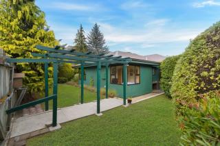 Charming house with lovely views - 2