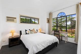4BR Villa with Pool and Garden - Daisy Hill - 6