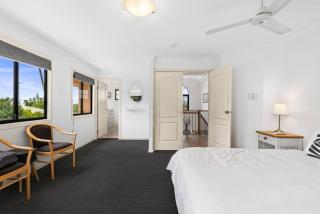 4BR Villa with Pool and Garden - Daisy Hill - 3