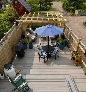 *NEW* Harbor-View West End Condo, Balcony, Parking - 9