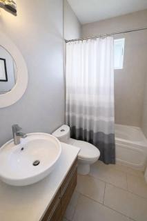 Cozy 1 Bedroom and 1 Bath Retreat Near Main S - 5