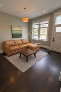 Cozy 1 Bedroom and 1 Bath Retreat Near Main S - 1
