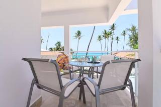Beachfront Condo, 2 Pools, Private Beach, 8 Guest - 2
