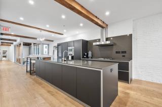 2BR Downtown Luxury Loft w Direct Elevator Entry - 4