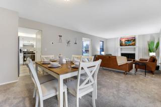 Modern 2BR Duplex in Gahanna Near Easton Airpor - 2