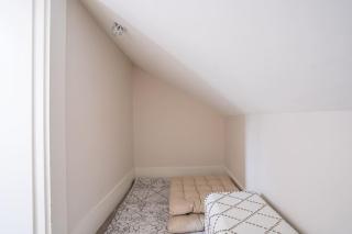 Modern 3BR Lane House Vancouver - 7