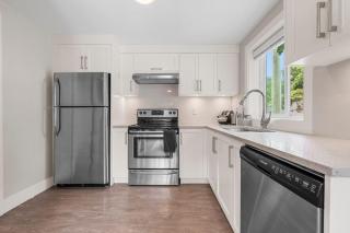 Modern 3BR Lane House Vancouver - 1
