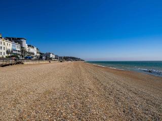 Luxury Seafront Villa for 12 with Ocean Views - 4