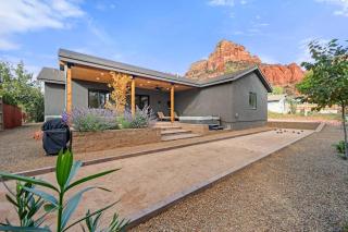 New Build w Epic Views Walk to Chapel Trails - 7