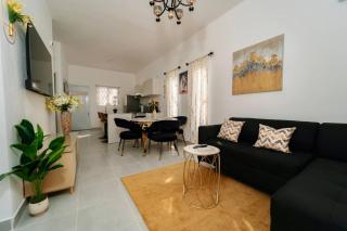 Family Villa with Pool, BBQ, 5 Min from Macao Beach - 0
