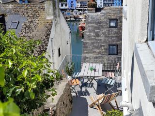 Sundeck - 9