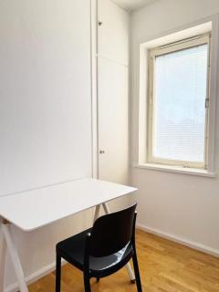 Quiet 1BR Apartment with Balcony 20min to City - 1