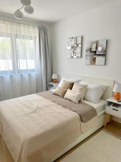 Marevista Apartment - Sea View, Pool & Private Garden near Trogir - 3