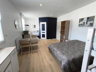 Studio MARINE, neuf, proche Royan&Plages-calme&tt équipé, - 3