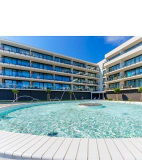Ostseetraum - Pool, Sauna, Jacuzzi, 2 Bikes, Spielplatz, Apartments - 2