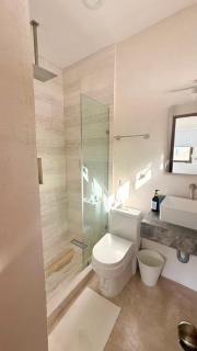 Modern 3BR Retreat - Private Pool - Near Beach - 6