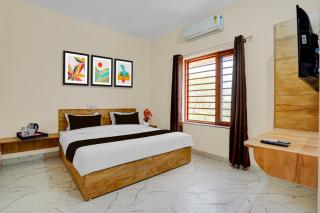 Hotel O Dharampur Crossway - 2