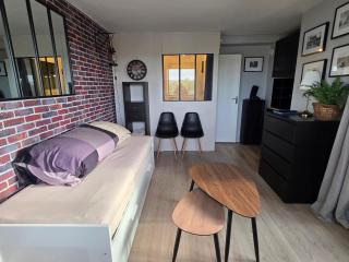 M2M confortable studio cabine avec parking privé gratuit - 4 min à pied de la plage - hypercentre - 3
