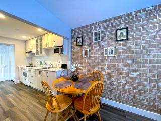 Bonnie 1 /Resort/Orillia, Muskoka - 3