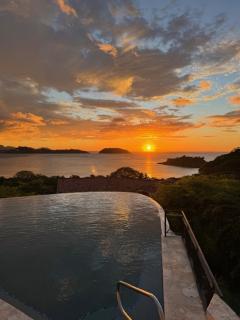 Villa Catalina 15 - Ocean-View Townhouse, Pool, Walk to Playa Prieta - 1