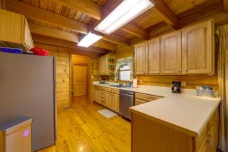 6 Mi to Watauga Lake: Scenic Butler Cabin - 4