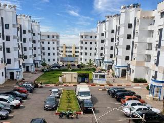 Spacious 2BR Apartment with Moroccan Salon near Aquaparc Tamaris, Casablanca - 0