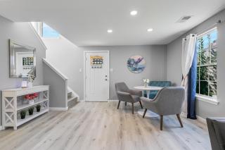 Entire Renovated Townhouse, close to Washington DC - 8