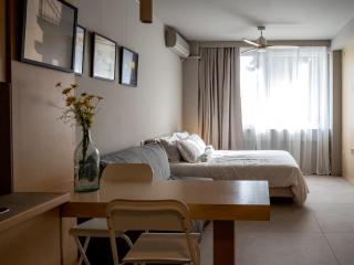 Downtown photographer's studio - Korinthos - 2