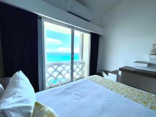 Beach and Ocean Front Apartments Cancun - 4