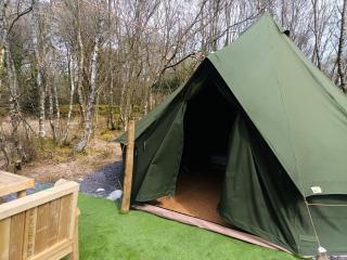 Green woodland bell tent - 2