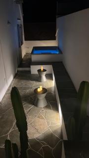 Nefeli guesthouse with outdoor jacuzzi in platys gialos Sifnos - 8