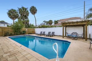 Jax Beach Pool Oasis - 1