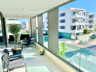 Nova - Spacious Modern 3-Bedroom Apartment with Large Terrace - 4