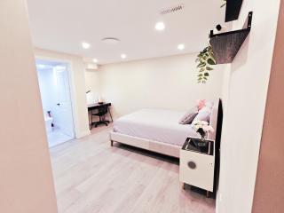 Newly Renovated and Spacious 3BR Private Apartment with 3 Baths & Parking - 7