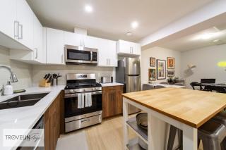 Private Suite near West Edmonton Mall with Full Kitchen, Game Lounge & In-Suite Laundry - 3