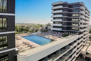 Zyra Safari Pool and Spa - 0