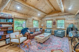 Ultimate Riverfront Retreat! Blanco Family Cabin - 6