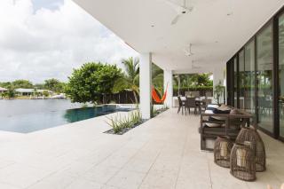 Private Waterfront Retreat with Infinity Pool and Spa - 2