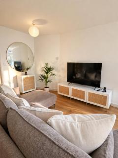 Park Hill Croydon Executive 2-Bed 2-Bath Apartment with Secure Parking - 5