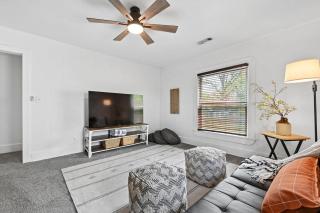 The 408 Family Farmhouse - 2