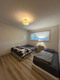 Vancouver Downtown Cozy Guesthouse- Walk to Science World, BC Place, Skytrain, Free Parking - 9