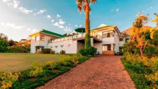 La Sandra Guest House - 0
