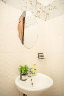 Stylish Private Rooms in Njiro Balcony Workspace and Quite area - 7